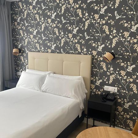 Hotel Cisneros Alcalá de Henares Dış mekan fotoğraf
