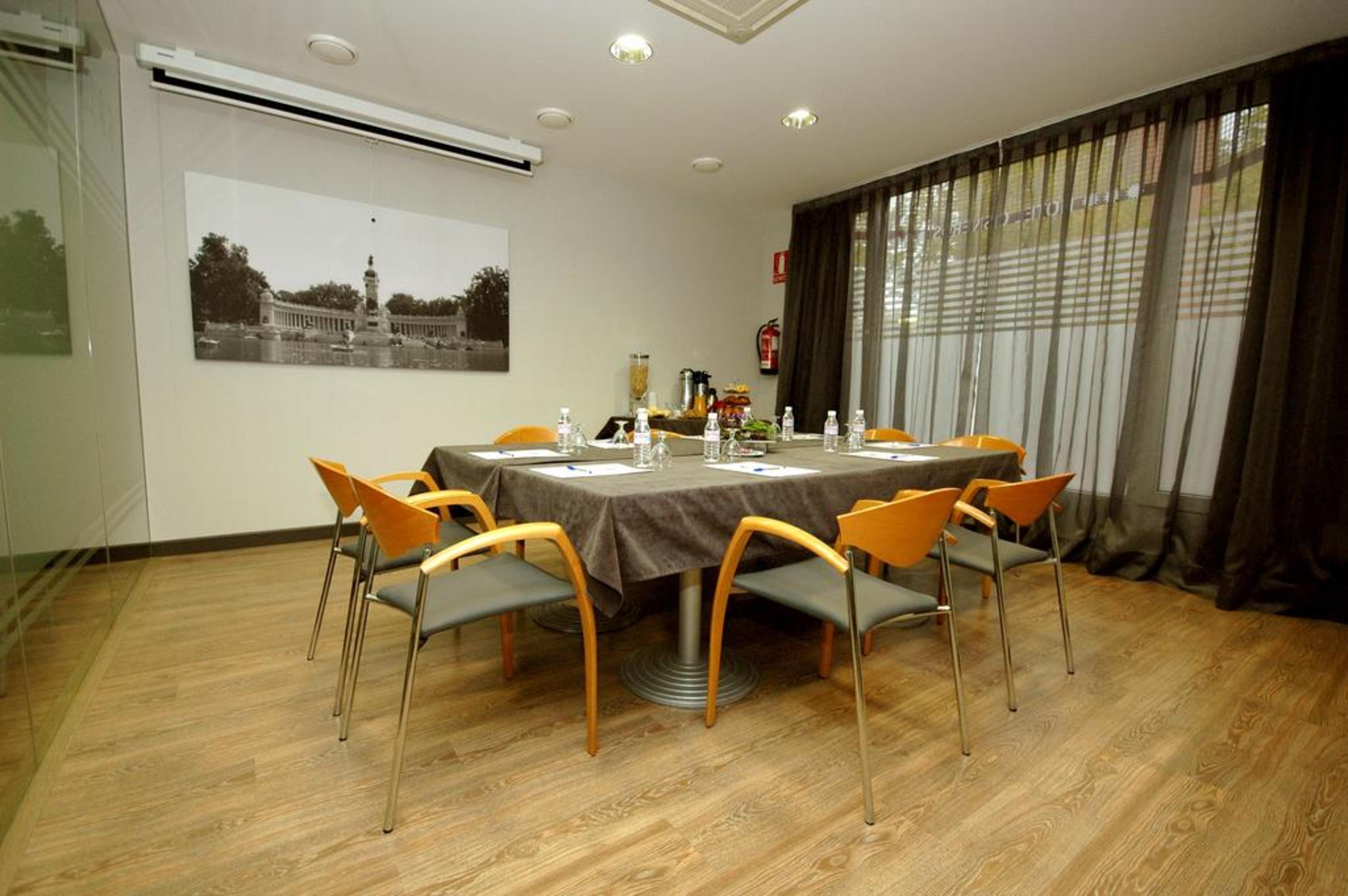 Hotel Cisneros Alcalá de Henares Dış mekan fotoğraf