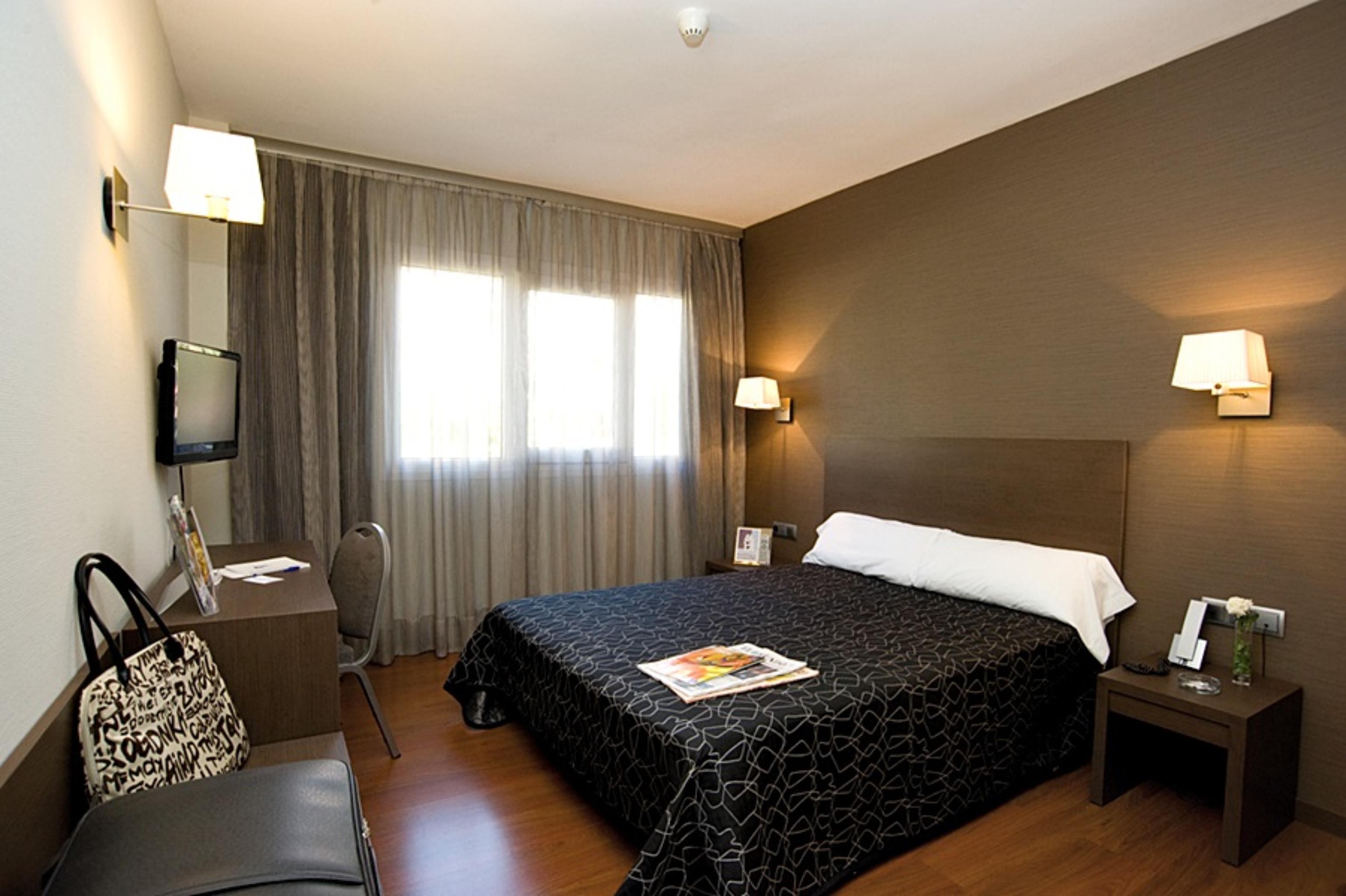 Hotel Cisneros Alcalá de Henares Oda fotoğraf
