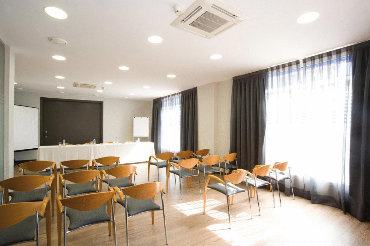 Hotel Cisneros Alcalá de Henares Dış mekan fotoğraf